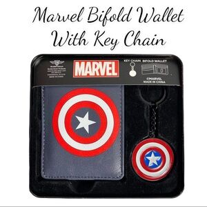 NWT In Gift Box Marvel Trifold Wallet With Keychain